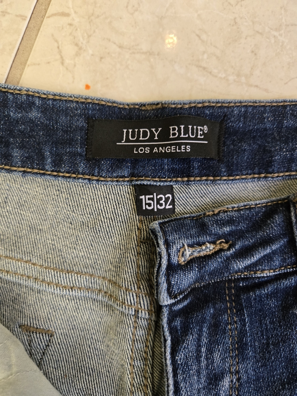 Judy Blue Dark Indigo Skinny Jeans with Subtle Distress Size 15/32 - Picture 4 of 6